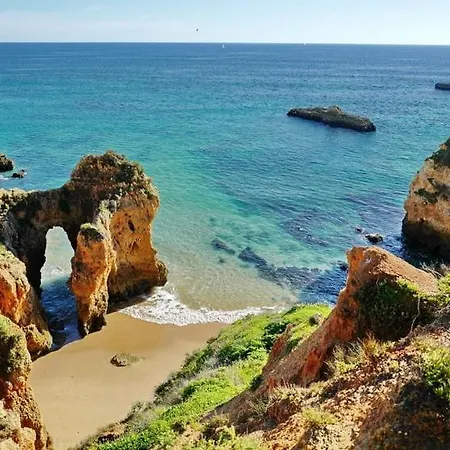 Marina Hillside - Sun, And Sea *